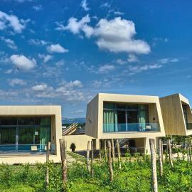 Gartenlofts auf Gut Guntrams, hotel v destinácii Schwarzau am Steinfelde