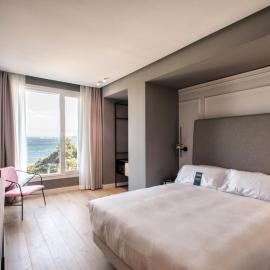 Hotel Riazor، فندق في لا كورونيا