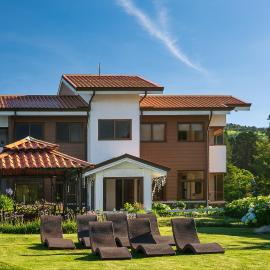 Altura Hotel, khách sạn ở Poasito