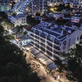 Hotel Central Beach 9, hotell i Makarska