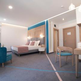 City Nest Modern & Cozy Suites, hotel di Belgrade