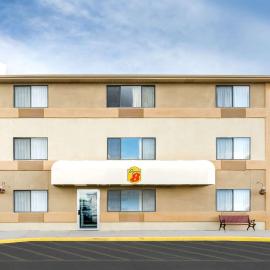 Super 8 by Wyndham Cedar City，位于雪松城的酒店