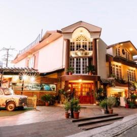 Hotel Willow Banks, Mall Road Shimla, hotel em Shimla