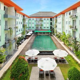 HARRIS Hotel & Residences Riverview Kuta, Bali, hotel em Kuta