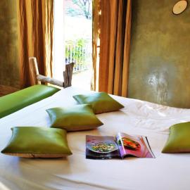 Logis Hôtel restaurant des Pins, hotell i Bédoin
