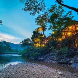 Art's Riverview Lodge, hotel em Parque Nacional de Khao Sok