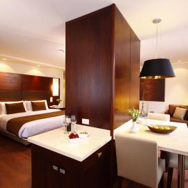 Hotel Reina Isabel, hotel en Quito