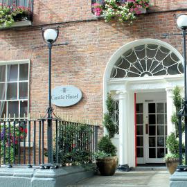 Castle Hotel, hotel di Dublin