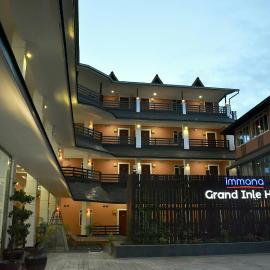 Immana Grand Inle Hotel, готель у місті Науншве
