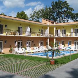 Beach Hotel, hotel v Siofoku