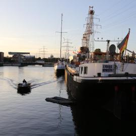 Schiffshotel "Schlafen im Hafen"、ハンブルクのホテル