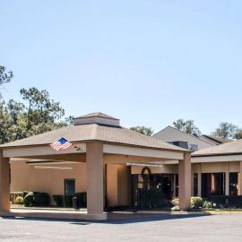 Quality Inn & Suites Pensacola Bayview, hotel em Pensacola