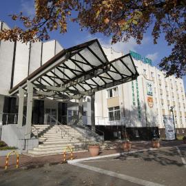 Hotel IOR、ポズナンのホテル