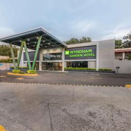 Wyndham Garden Guadalajara Expo Plaza del Sol, viešbutis mieste Gvadalachara