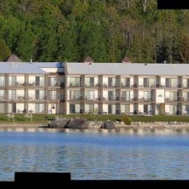AmericInn by Wyndham Saint Ignace Lakefront, hotel v destinaci Saint Ignace