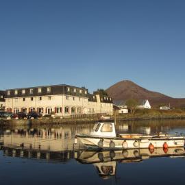 Dunollie Hotel ‘A Bespoke Hotel’, hotel i Broadford