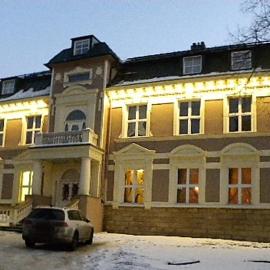 Dąbrowa Górnicza में, होटल Pałac Dąbrowa