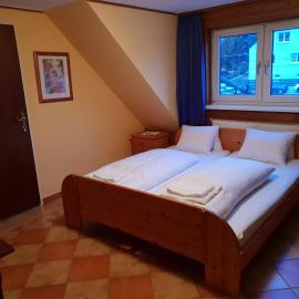 Pirates Hotel, khách sạn ở Hainburg an der Donau