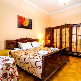 V Park Hotel, hotel em Tbilisi