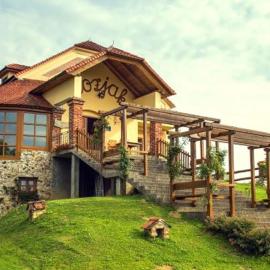Guest House Kozjak โรงแรมในSveti Križ Začretje