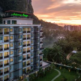 Andaman Breeze Resort，奧南海灘的飯店