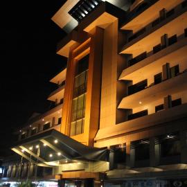 Hotel Kini Pontianak, hotell i Pontianak