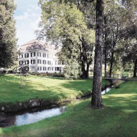 Hotel Schloss Hünigen,位于科诺尔芬根的酒店
