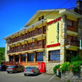 Hostal Europa, hotel sa San Roque del Acebal