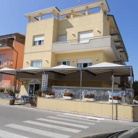 Hotel Laguna Blu, hotel en Rímini