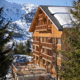 Hôtel Le Chamois d'Or, USSIM Vacances Méribel، فندق في ميريبيل