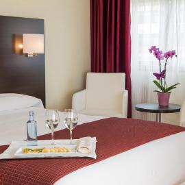 Hotel Santiago Apóstol, hotel a Santiago de Compostel·la