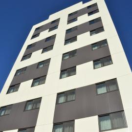LIC Plaza Hotel, hotell i Queens