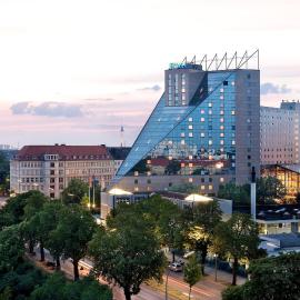 Estrel Hotel, ξενοδοχείο στο Βερολίνο