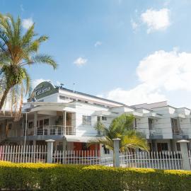 Hotel Catama Inn, hotell i Fusagasuga