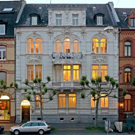 Hotel zum Scheppen Eck, hotel v destinácii Wiesbaden