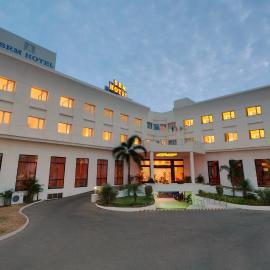 SRM Hotel, отель в городе Тутикорин