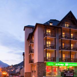 Hôtel Le Montaigu, hotell i Luz-Saint-Sauveur