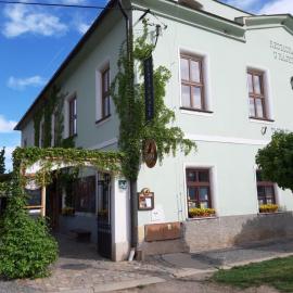 Penzion a restaurace U Hájků, hotel Nové Dvoryban