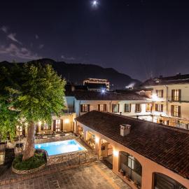 Albergo Le Due Corti, hotel din Como