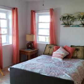 Pauls Oceanview with Amazing Sunsets, hotell i Hog Bay