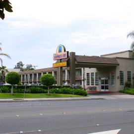Queens Inn Anaheim, ξενοδοχείο στο Άναχαϊμ