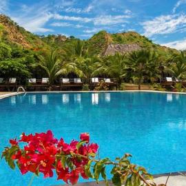 Hotel Punta Camarón Bungalows & Suites