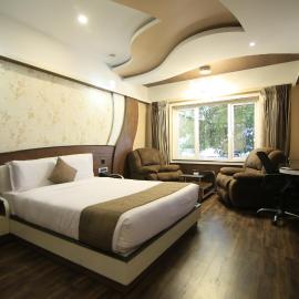 Beverly villa, готель у місті Уті