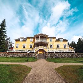 Viesnīca Karolineburg Manor House Hotel pilsētā Kajāni