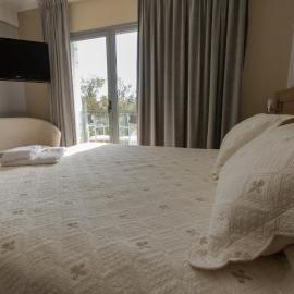 Apart Hotel Rivadavia 815、ネウケンのホテル