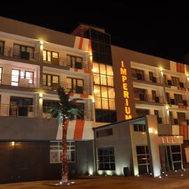 Hotel Imperium, hotel em Pionki