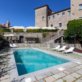 Viesnīca Castello di Pontebosio Luxury Resort pilsētā Licciana Nardi