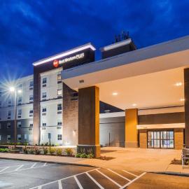 Best Western Plus Wilkes Barre-Scranton Airport Hotel, hotel v destinácii Pittston