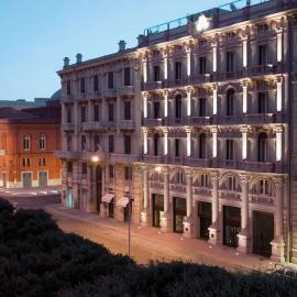 JR Hotels Oriente Bari, hotel en Bari