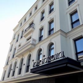 Boscovich Boutique Hotel, hotel din Podgoriţa
